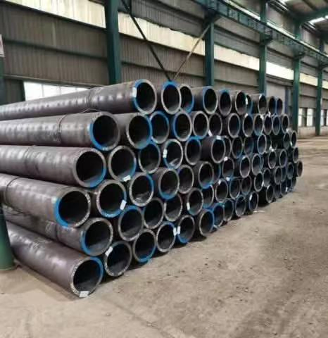 Q235B/Q345b Tubo de acero al carbono sin costura para maquinaria de ingeniería