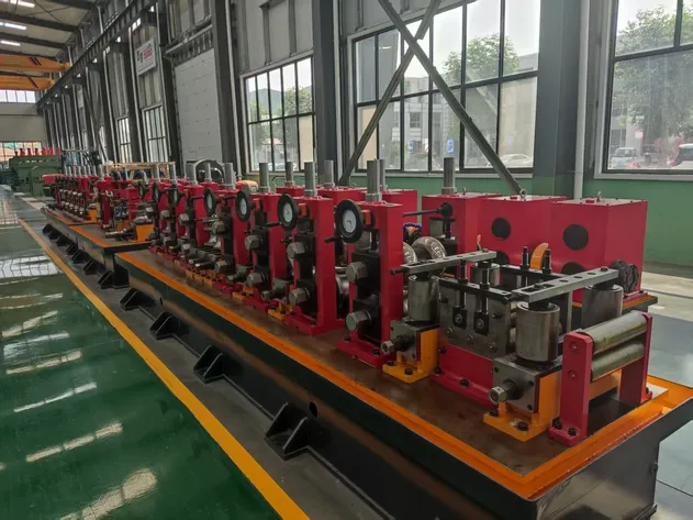 Fábrica de tubos ERW cuadrados de alto rendimiento personalizados