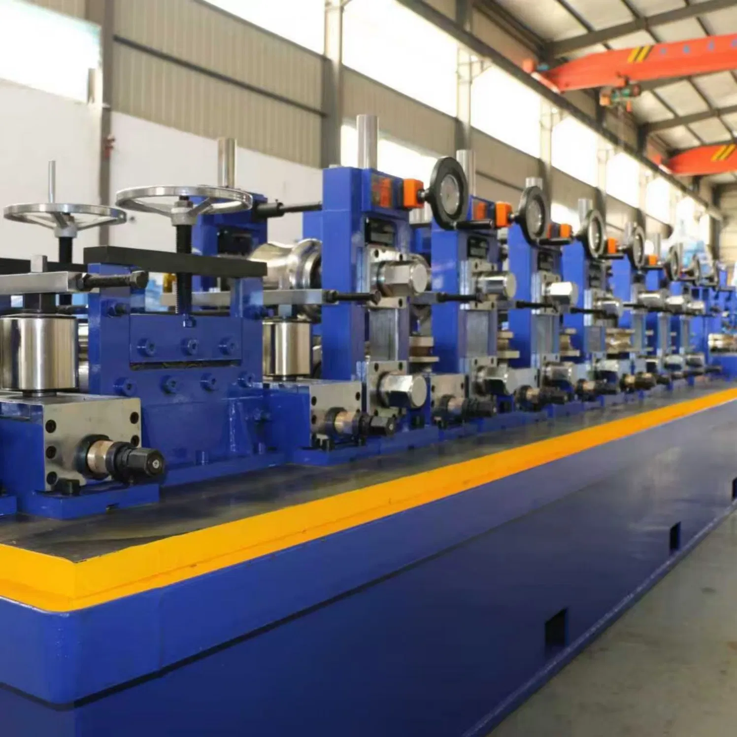 Molino de laminación en frío de tubos de acero de precisión para la producción de tuberías sin costura con alta precisión dimensional