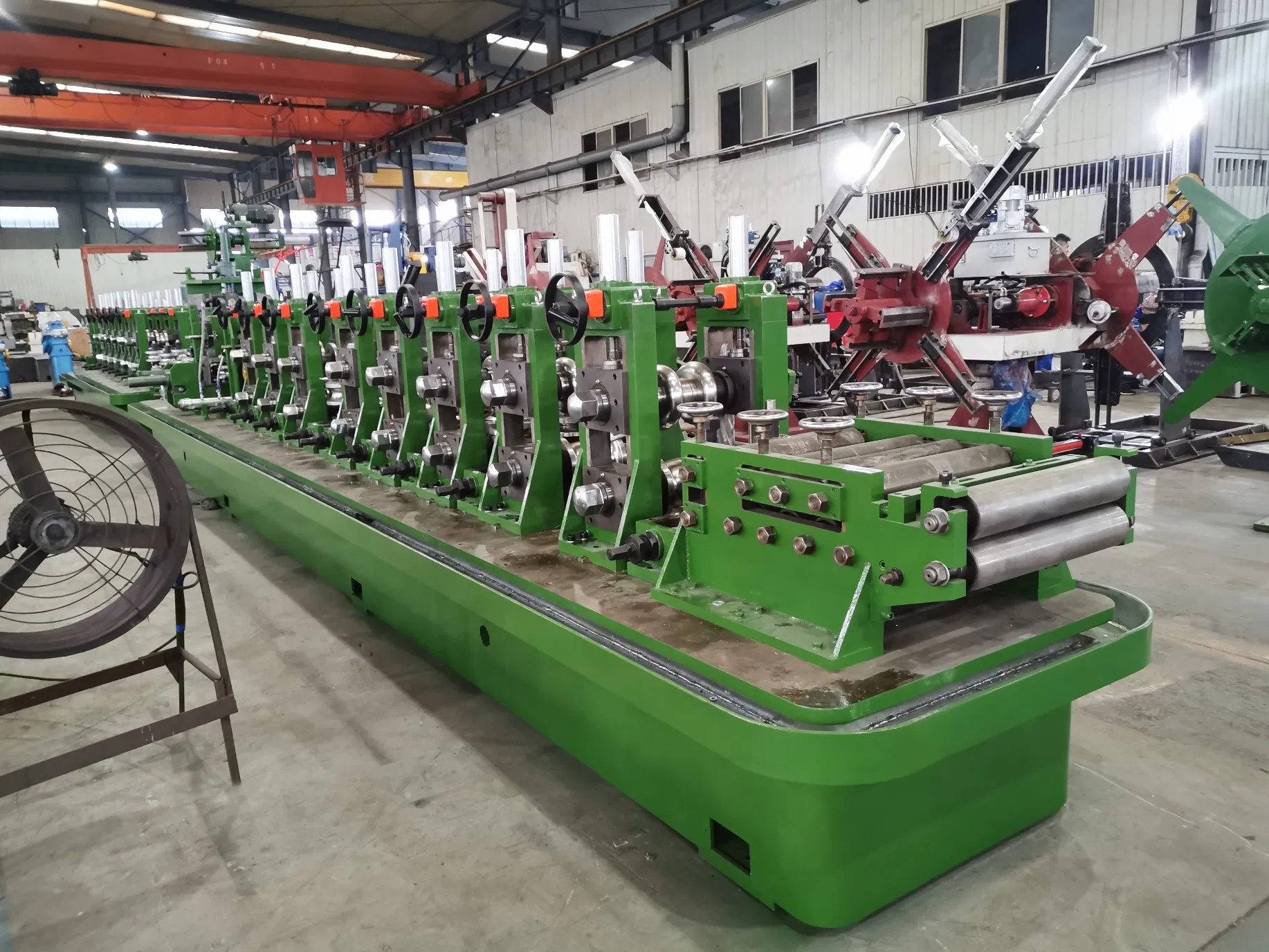 Máquinas de formación de acero por soldadura Hf, molino de tubos para tubos ERW