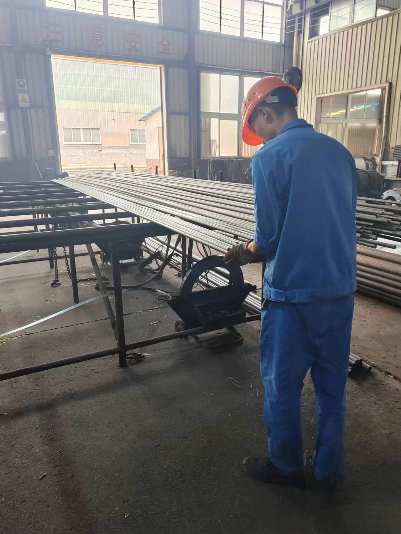 Tubo de acero sin costura de alta precisión para uso industrial