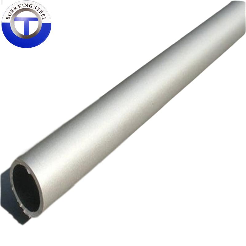 Nuevo Producto Tubo de Acero Sin Costura ASTM A335 P12 Tubo de Acero Aleado Soldado para Material de Construcción