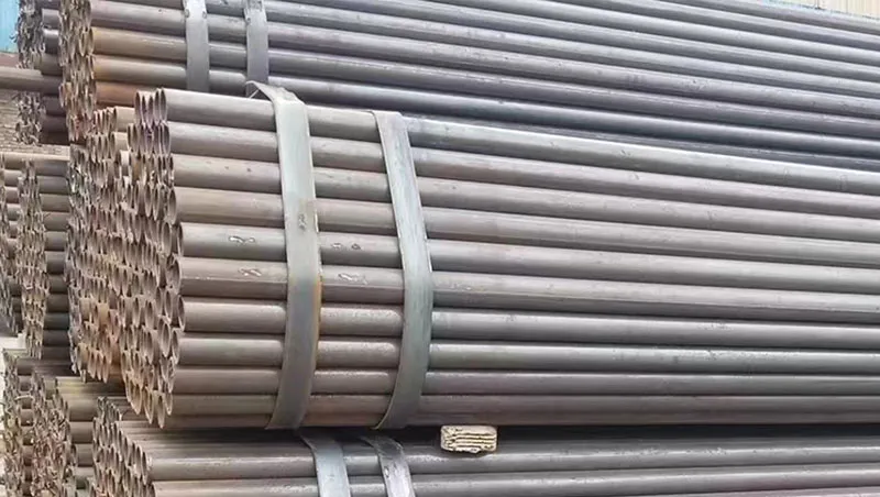 Tubería de acero al carbono sin costura de gran diámetro y soldadura longitudinal en stock