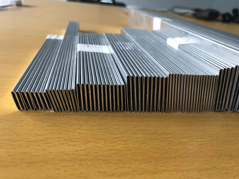Tubo de aluminio soldado de alta frecuencia directo de fábrica para radiador de vehículo de nueva energía