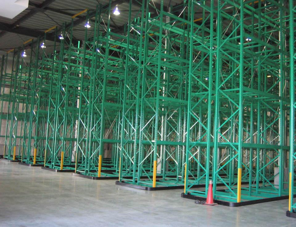 High Utilization Vna Very Narrow Aisle Racking
