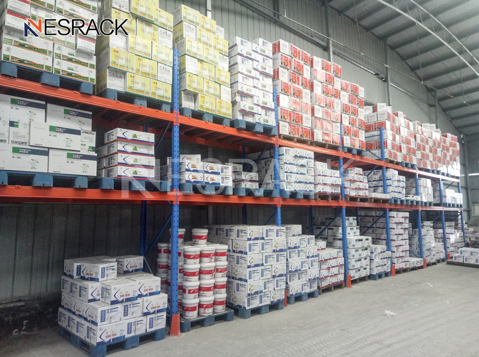 Heavy Duty Pallet Racking 2000kg/Layer Warehouse Storage Metal Shelving Stacking Racks &amp; Shelves For Industrial Warehouse