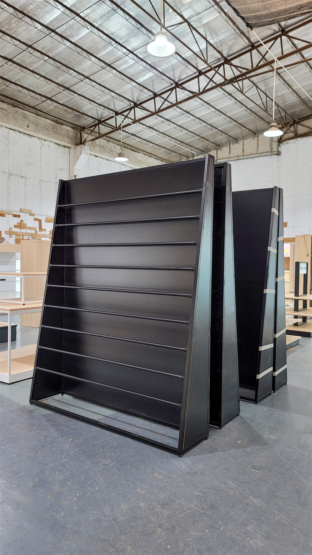 Metal Gondola Shelf 1