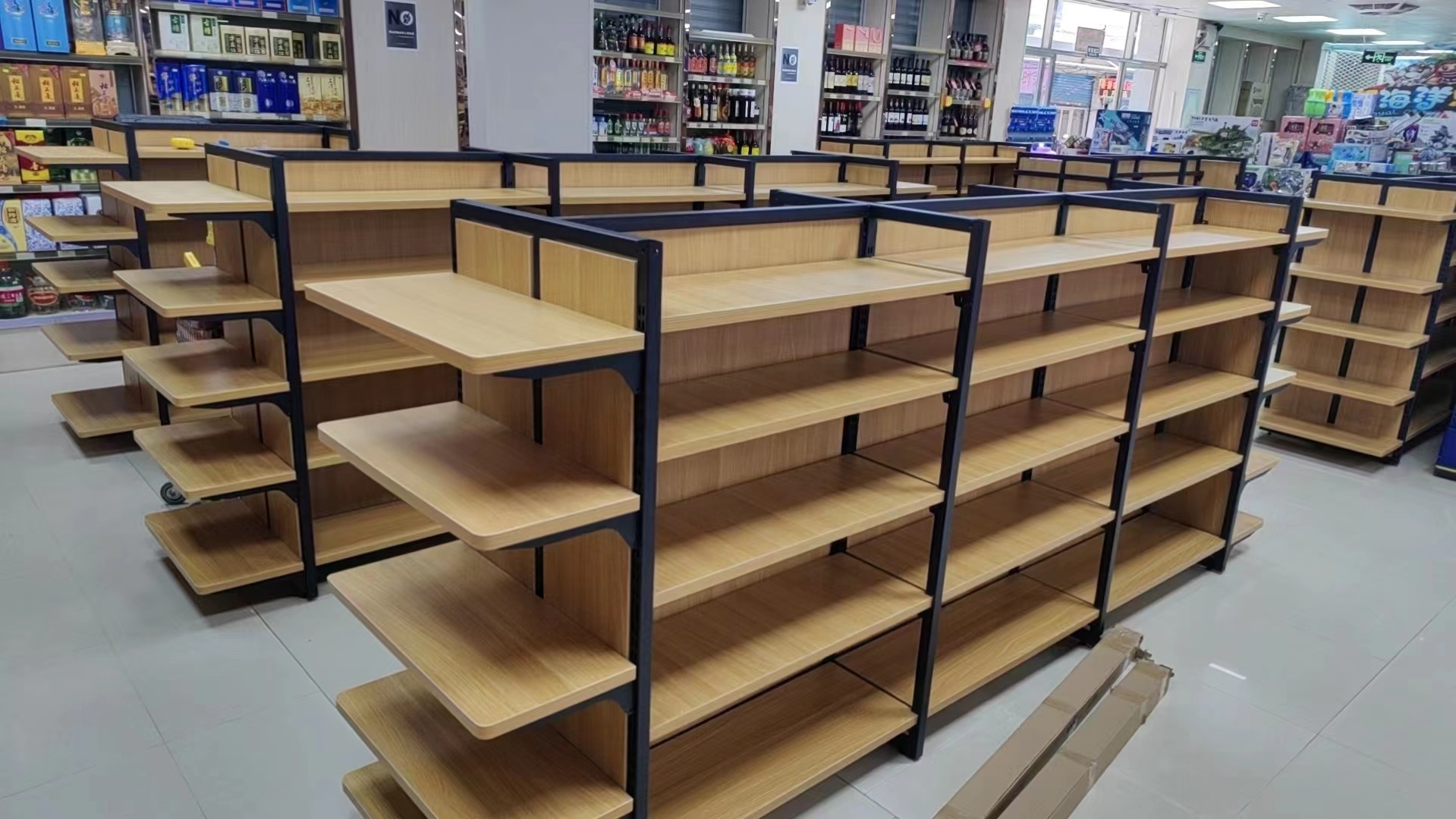 Retail Store Shelf High Quality Heavy Cold-rolled Steel Wood Wall Gondola Shelf &amp;Supermarket Shelf