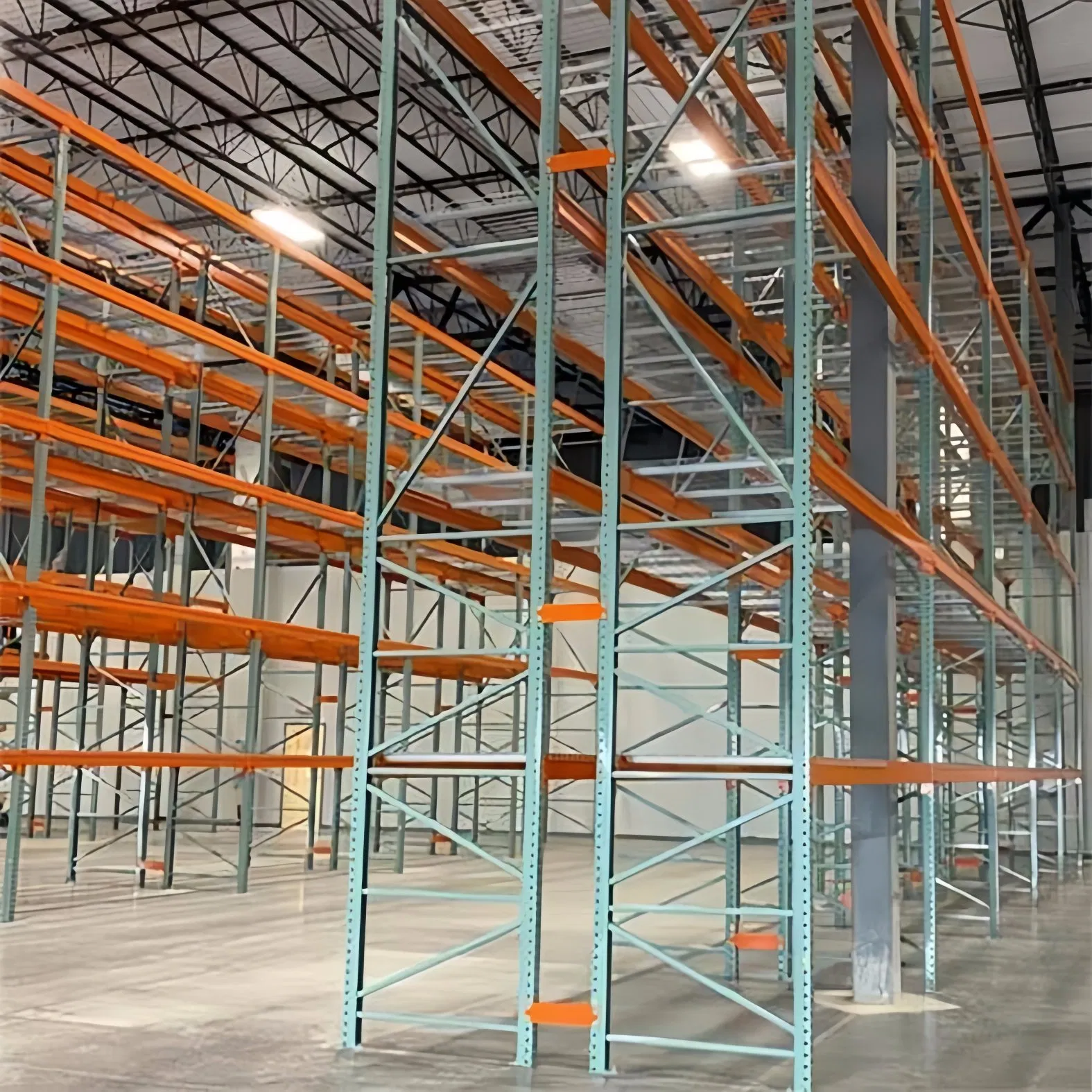 Adjustable Warehouse Heavy Duty Storage Very Narrow Aisle (VNA) Pallet Racking