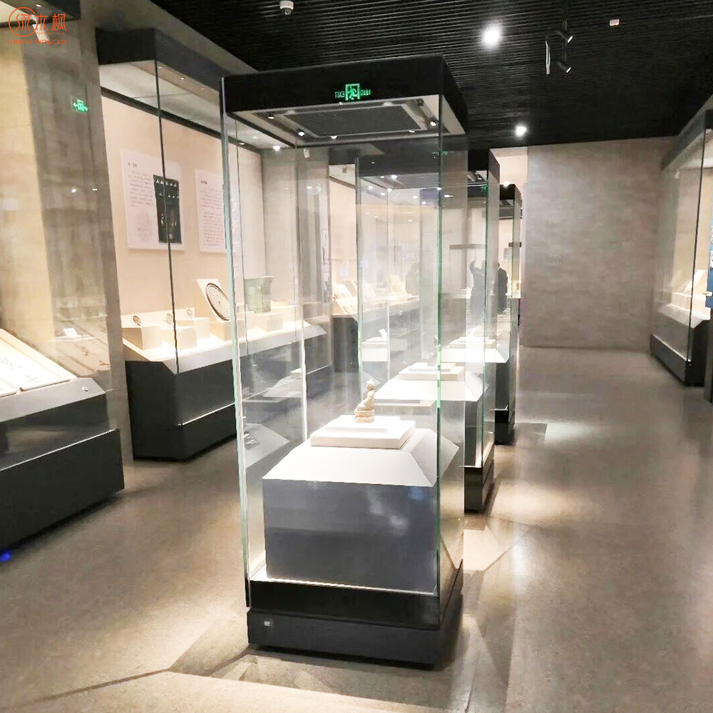 Independent Tall Showcase Batch Customization Museum Display Stands Minimalist Museum Showcase Design