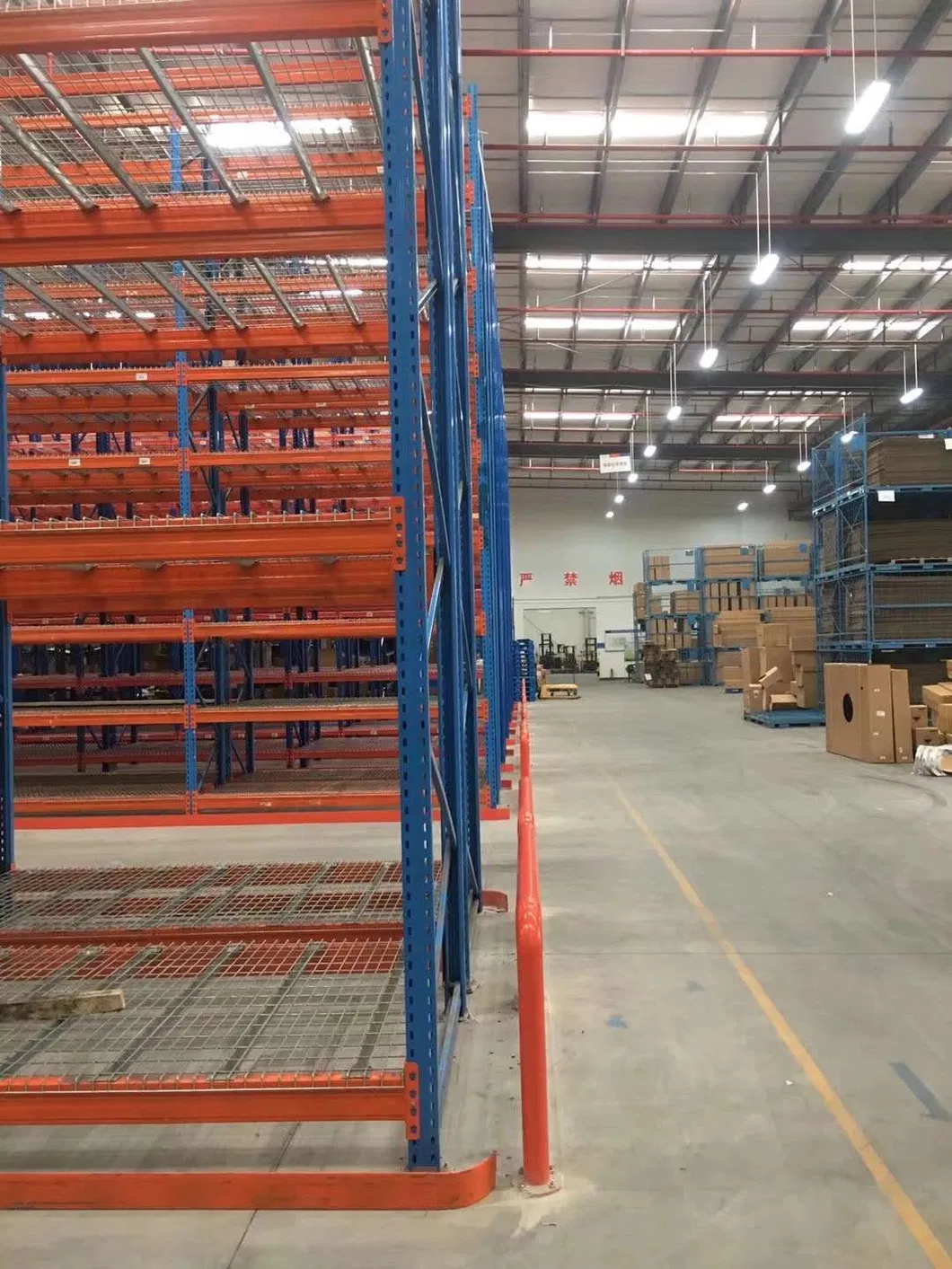 Vna (Very Narrow Aisle) Racking System for Warehouse