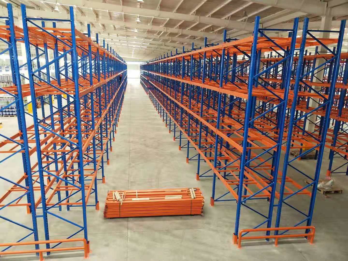 Heavy Duty 4-Storey Storage Rack Metal Storage Racks for Industrial Warehouses Medium Metal Storage Shelves