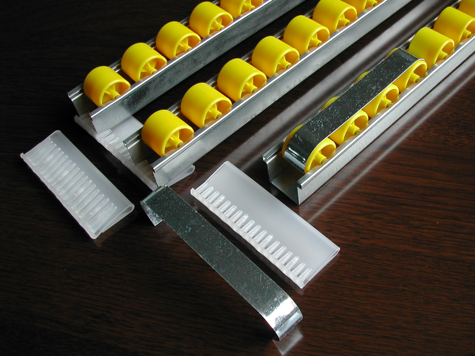 Warehouse Rolling Steel Corrosion Protection Powder Coated Adjustable Shelf Carton Flow Rack System Industrial Storage Roller