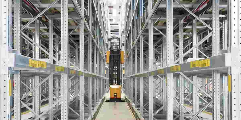 VNA Aisle Forklift Rails