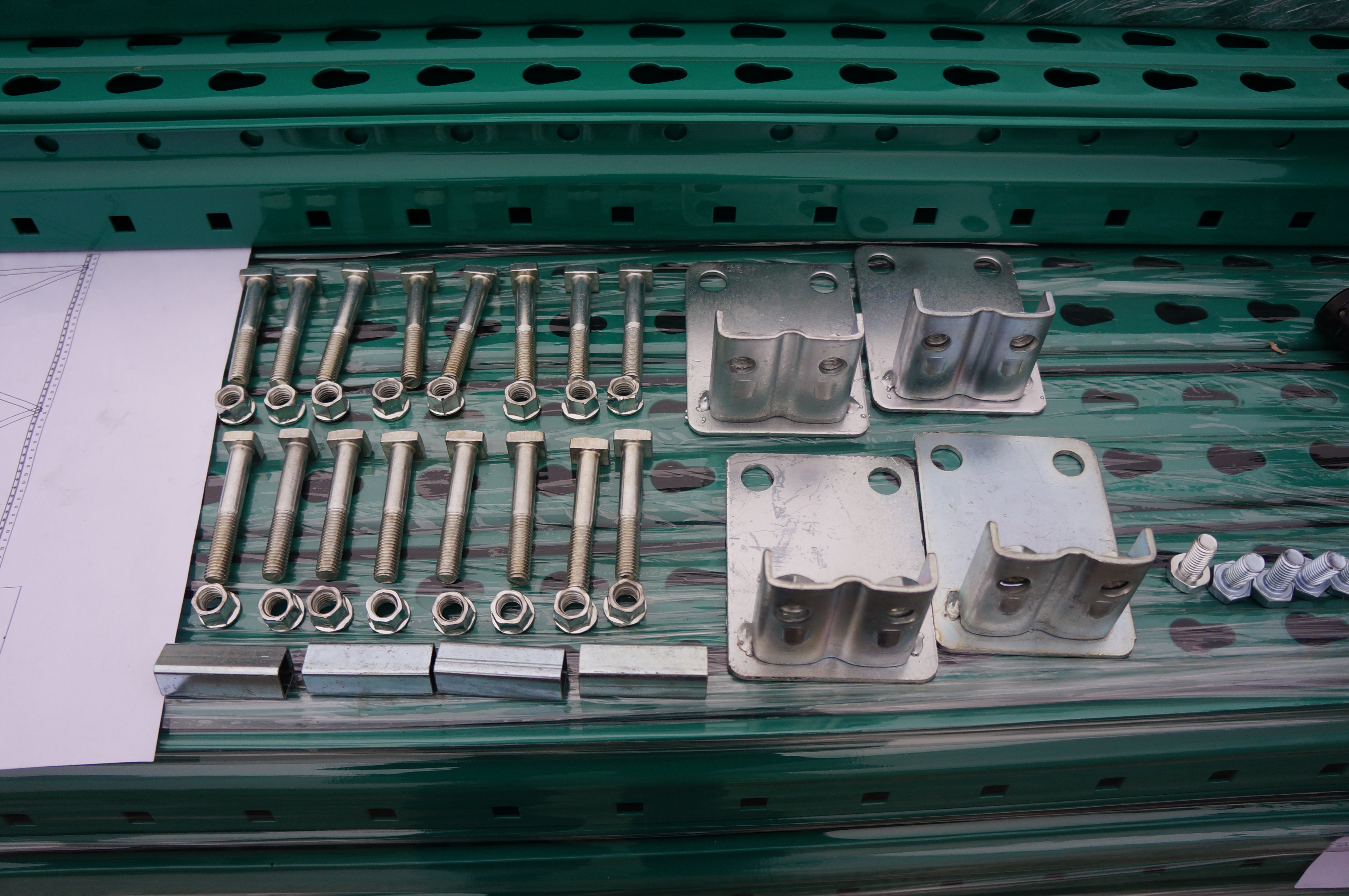 Warehouse Factory Storage Teardrop Pallet Racking