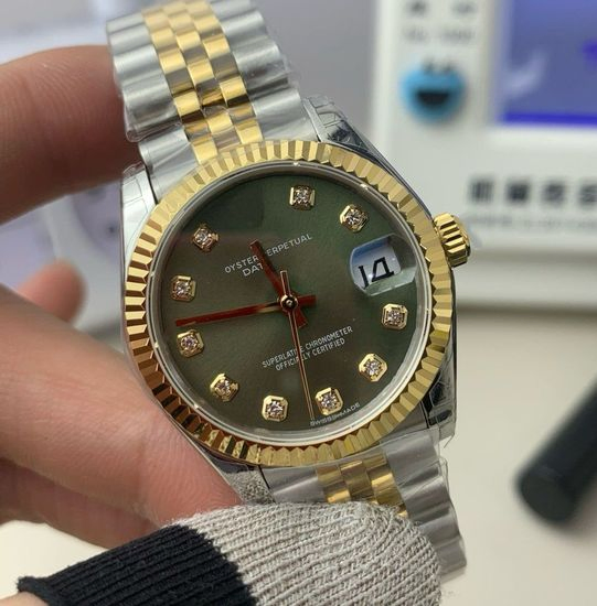 Luxury Women's Watch 31mm Olive Green Dial Diamond Hour Markers Super Clone Watch