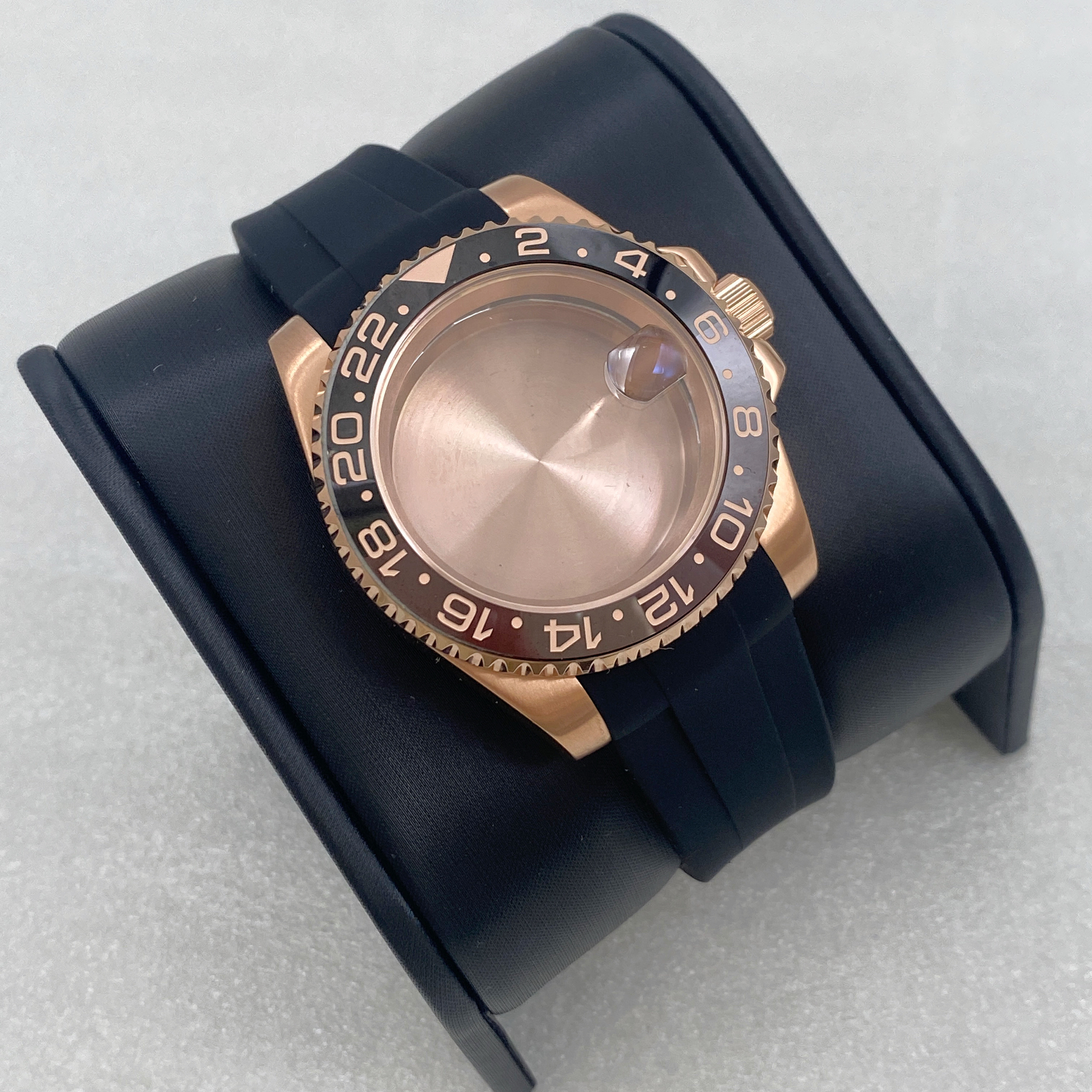 Watch Case Detail 8