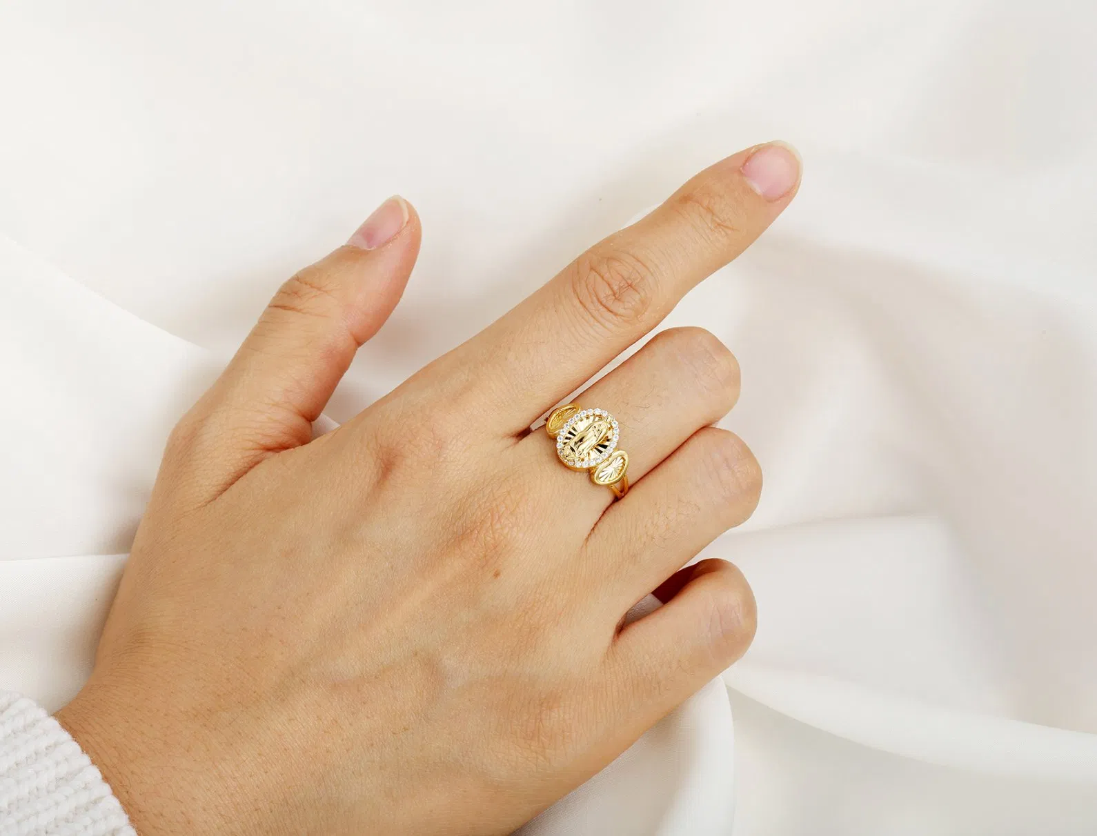 925 Sterling 10K/14K/18K Gold OEM Trendy Trio Color Diamond-Filled Watch Shaped Ring