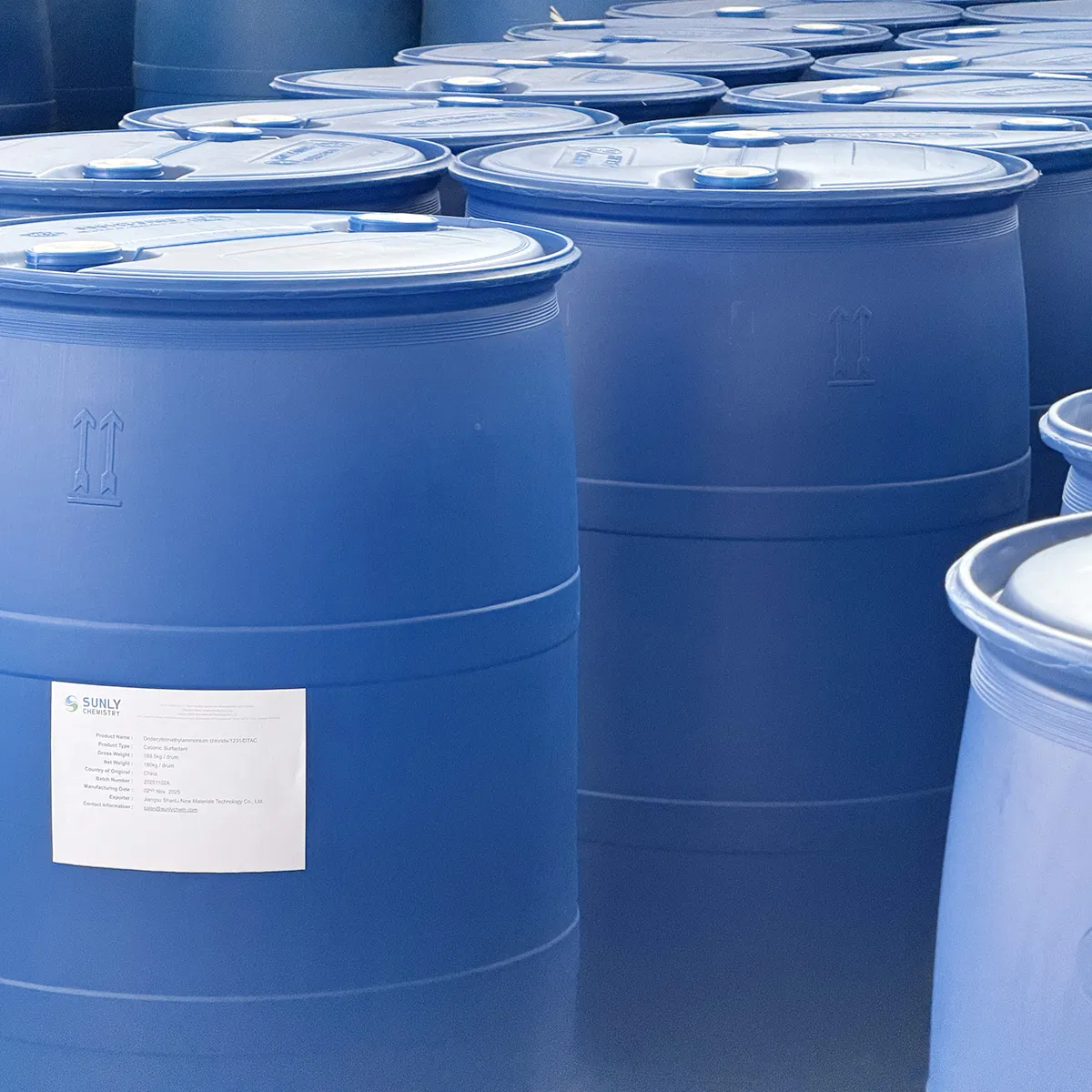 مستحلب ومثبت فائق الجودة لمستحضرات التجميل مع كلوريد ثنائي الهكساديسيل dimethylammonium