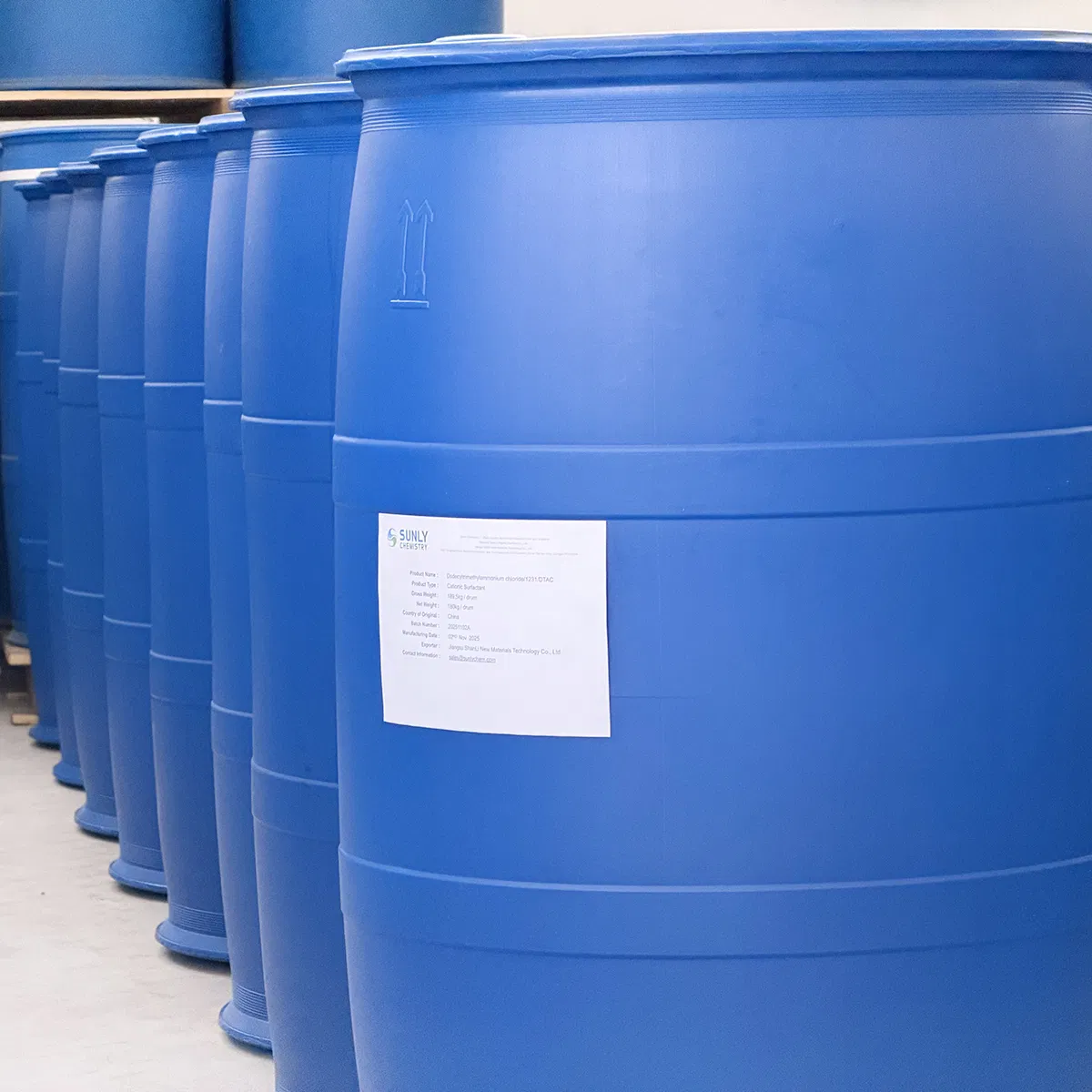 مستحلب ومثبت فائق الجودة لمستحضرات التجميل مع كلوريد ثنائي الهكساديسيل dimethylammonium