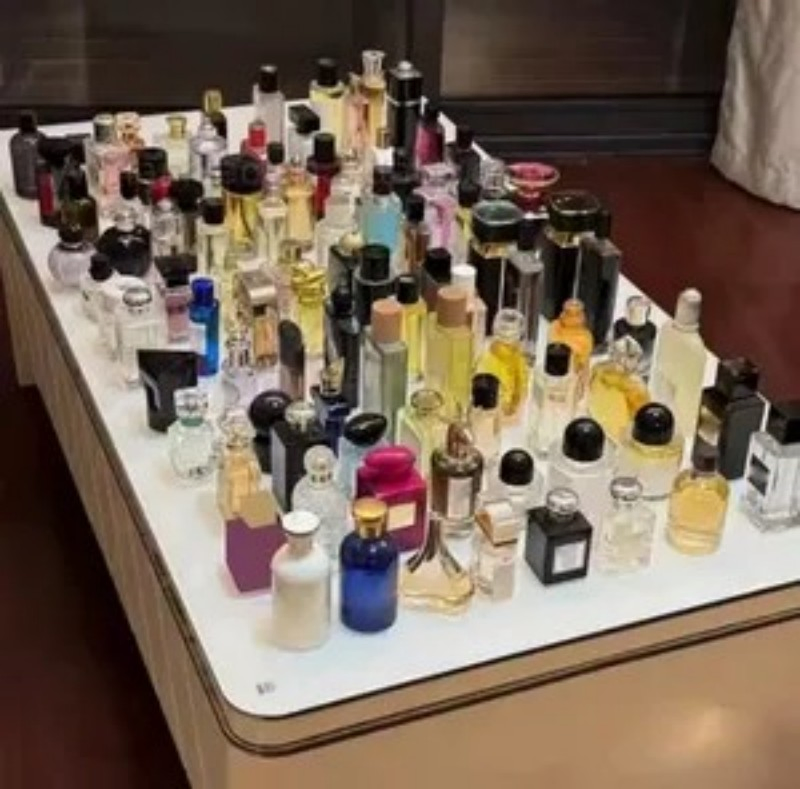 عطر سيارة جديد مصنع جملة معطر هواء للسيارات معلق زيت أساسي