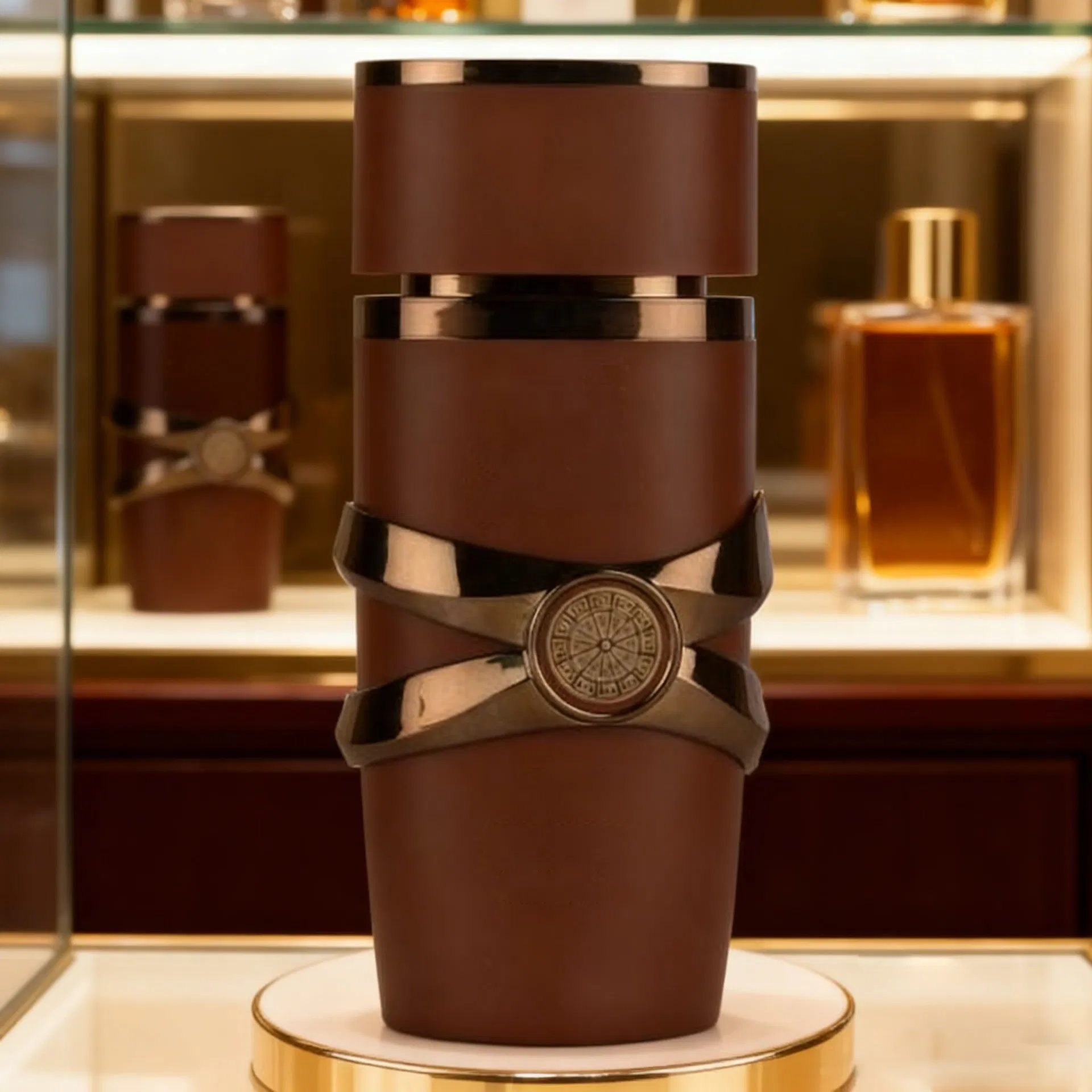 عطر العود الفاخر زجاجة كولونيا كريستالية بالجملة من دبي عطر عربي