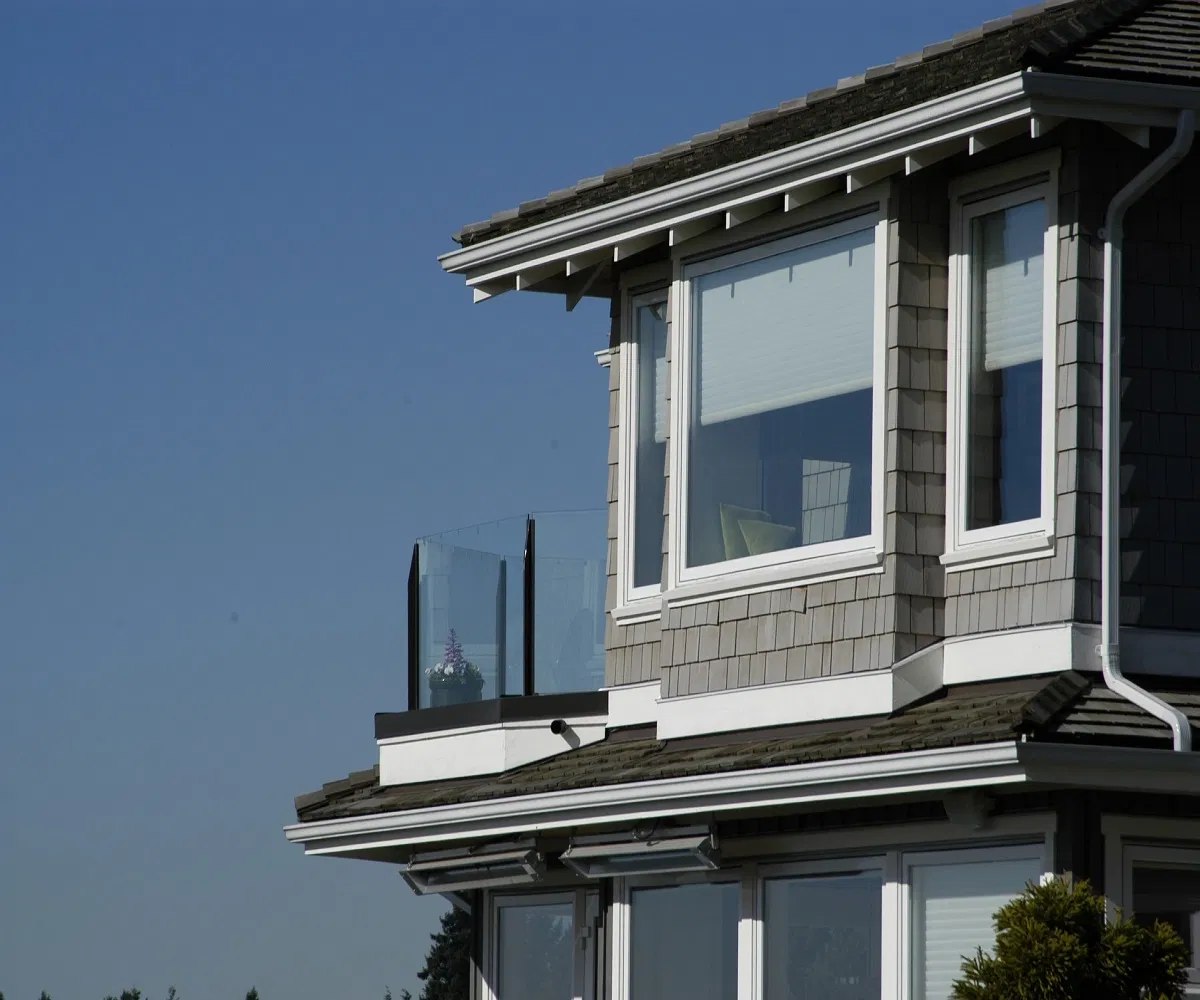 Villa Decorative Casting Wrought Iron Glass Railing with Power Coating