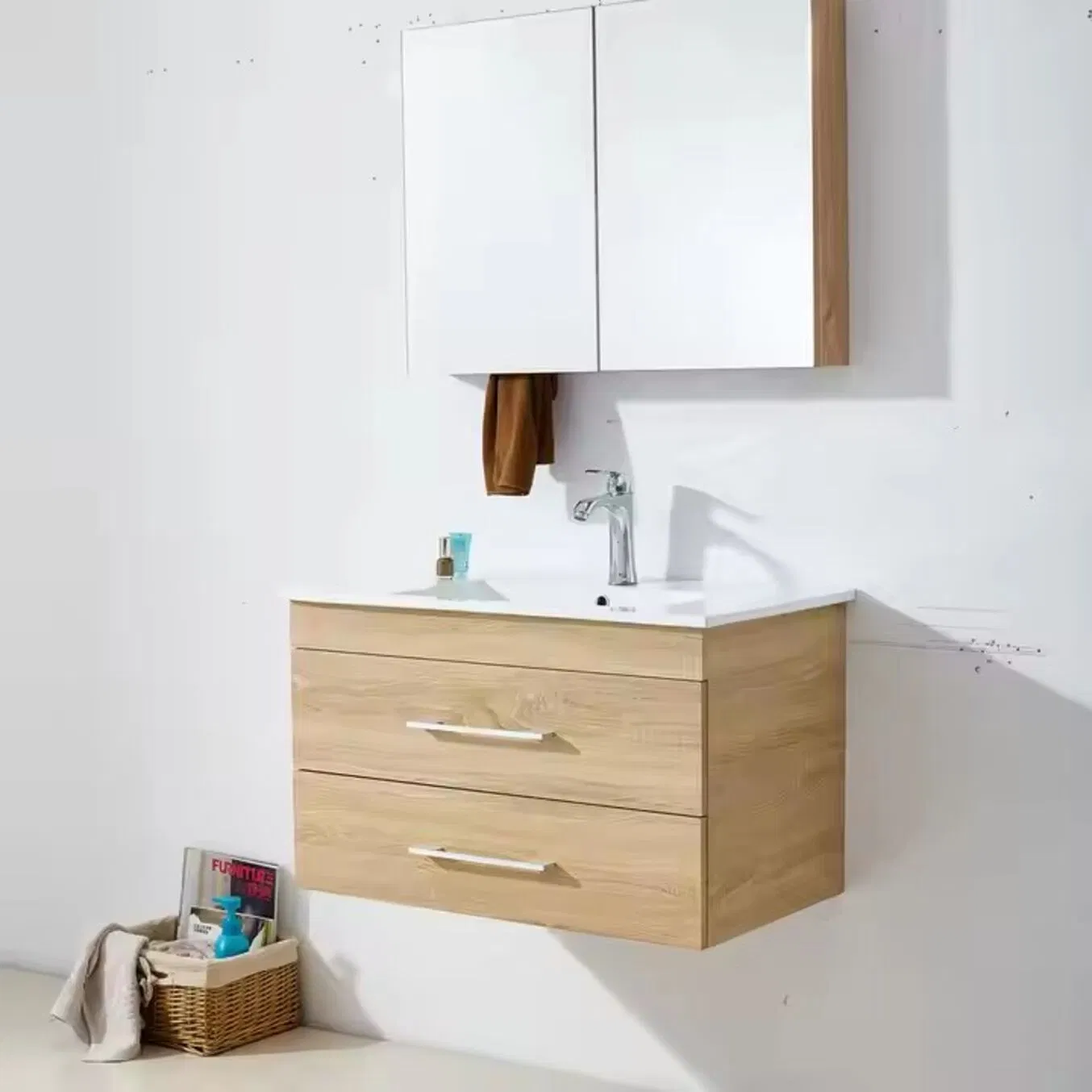 Chinese Small Free Standing White MDF Wooden 60cm Bathroom Vanity Cabinet Furniture Unit with Mirror and Sink