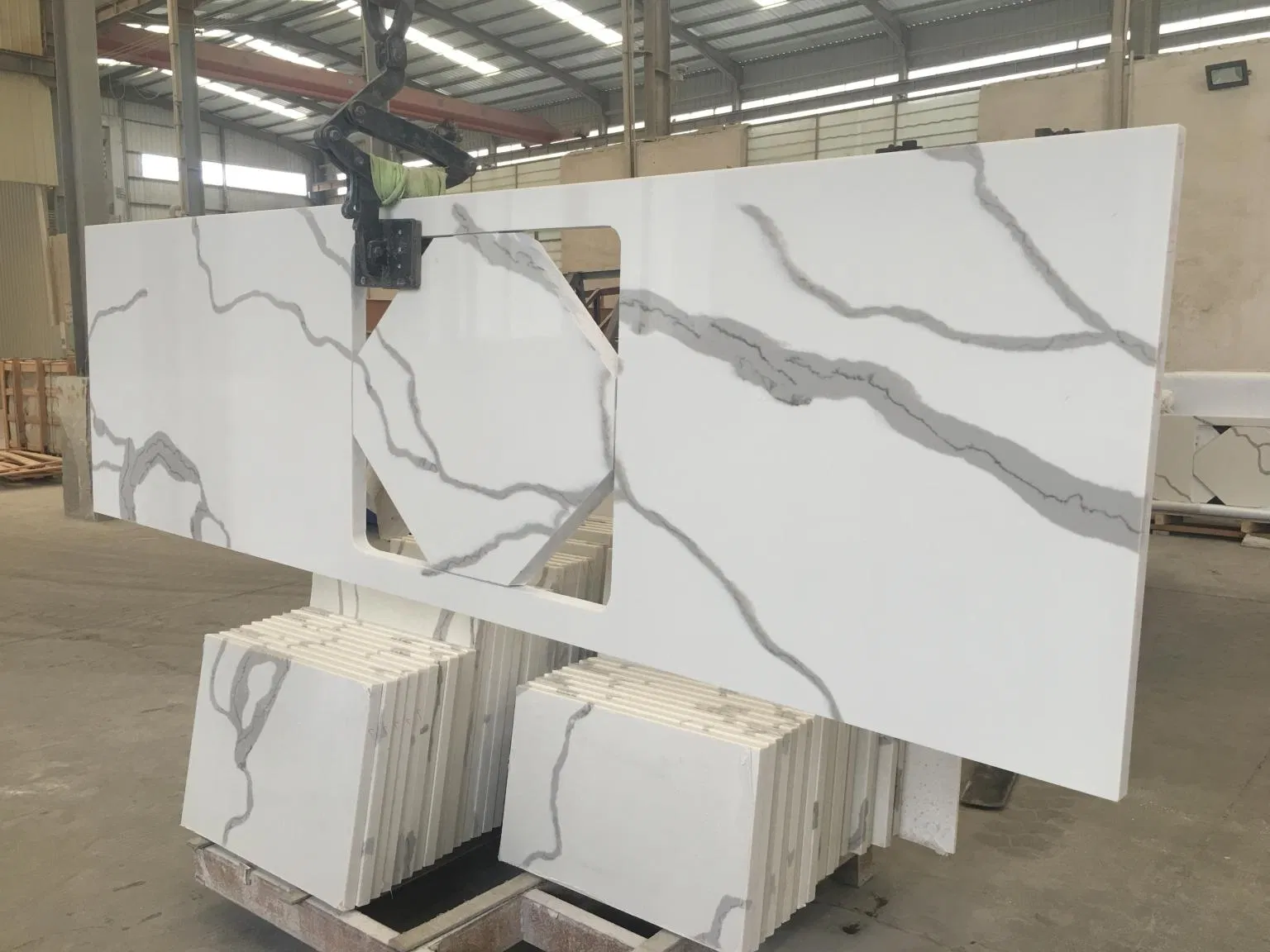 Artificial Quartz White Calacatta L Shape Eased Polished Kitchen Countertop Worktop