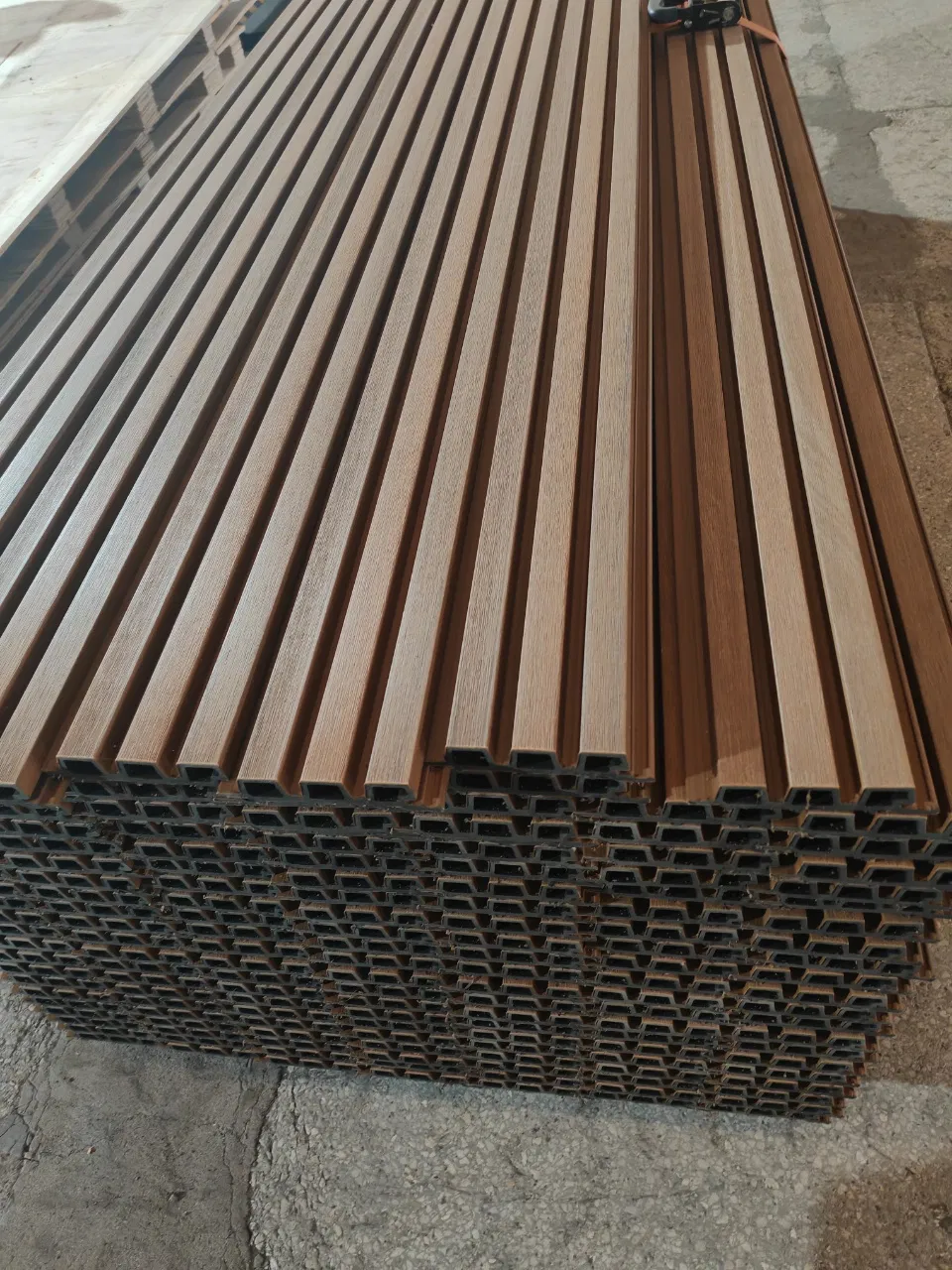 Innovative WPC Decking: No Fade, UV-Resistant, Low Maintenance Material