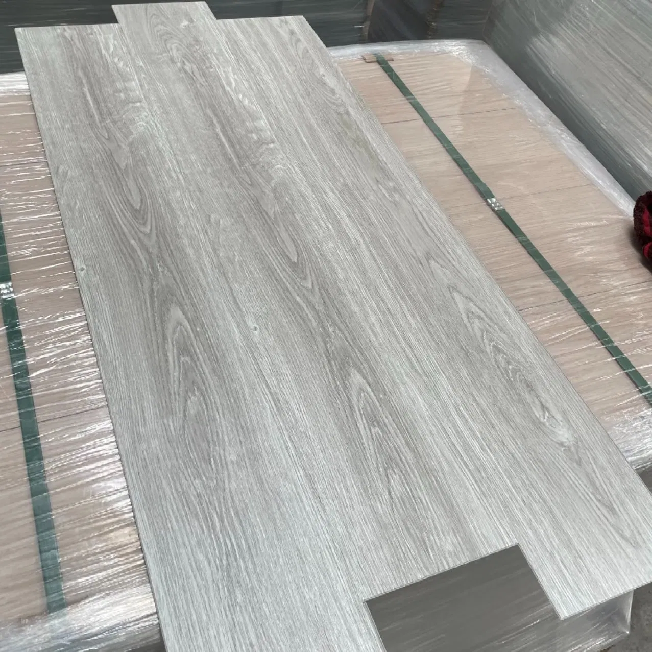 Material Waterproof Luxury Tile Spc Plastic Plank Vinyl Floor