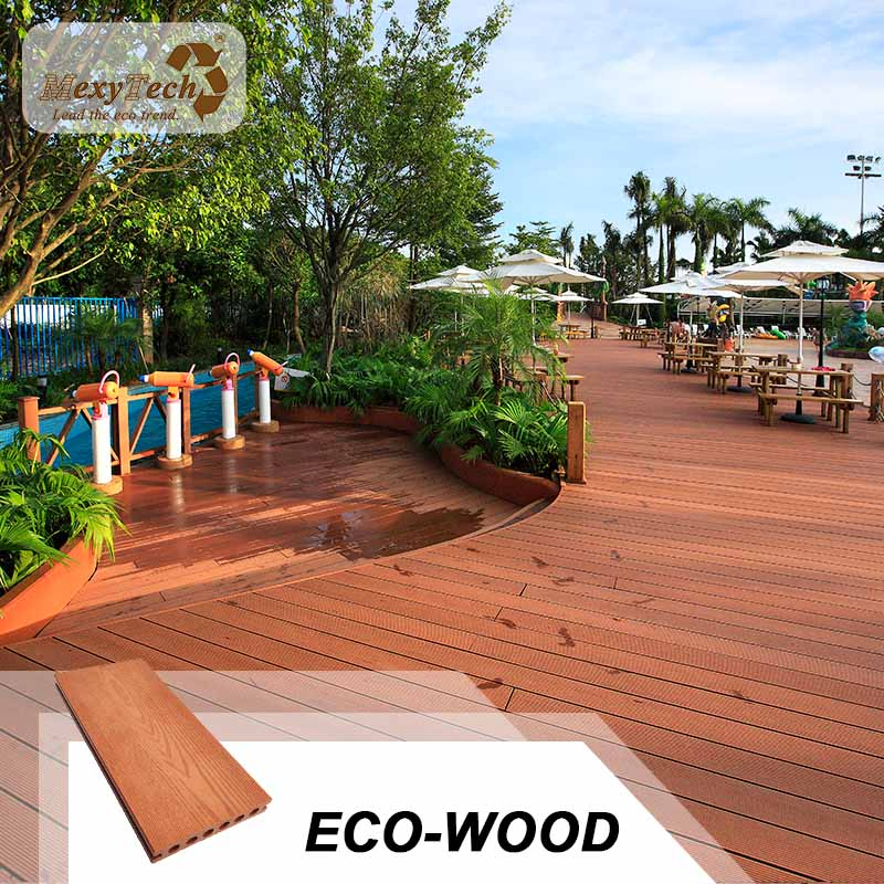 2018 Best Selling Grooved Wood Composite Decking Material