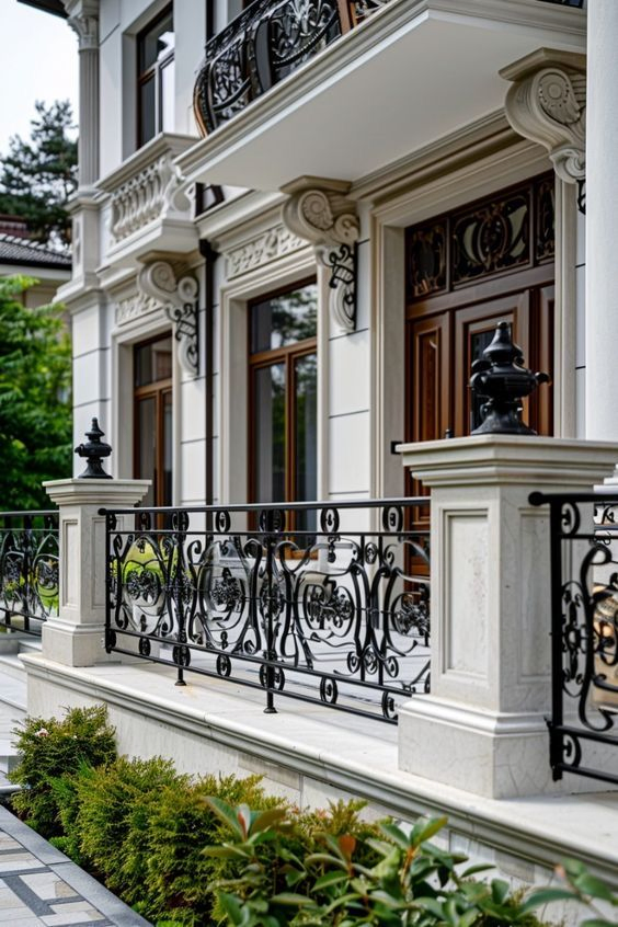 Chinese Style Hollowed Iron Guardrail Garden Landscape Fence Wrought Railing