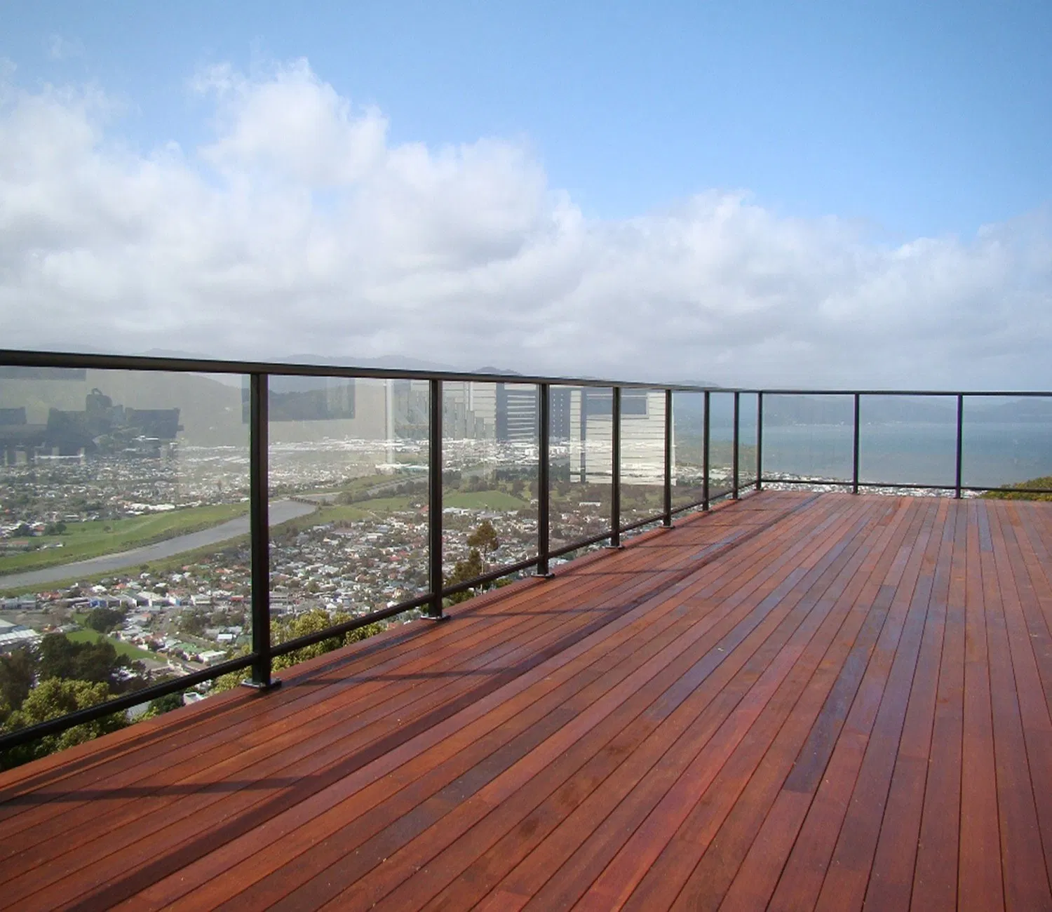 Customized Aluminum/Wrought Iron Tempered Glass Handrail Glass Balustrade Railing with Ce