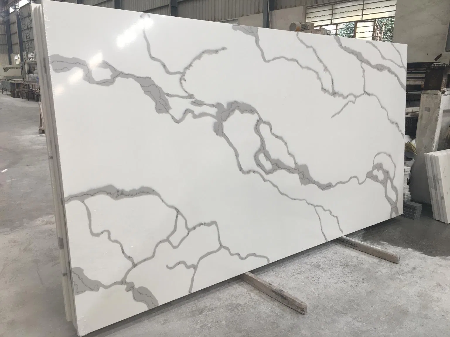 Artificial Quartz White Calacatta L Shape Eased Polished Kitchen Countertop Worktop