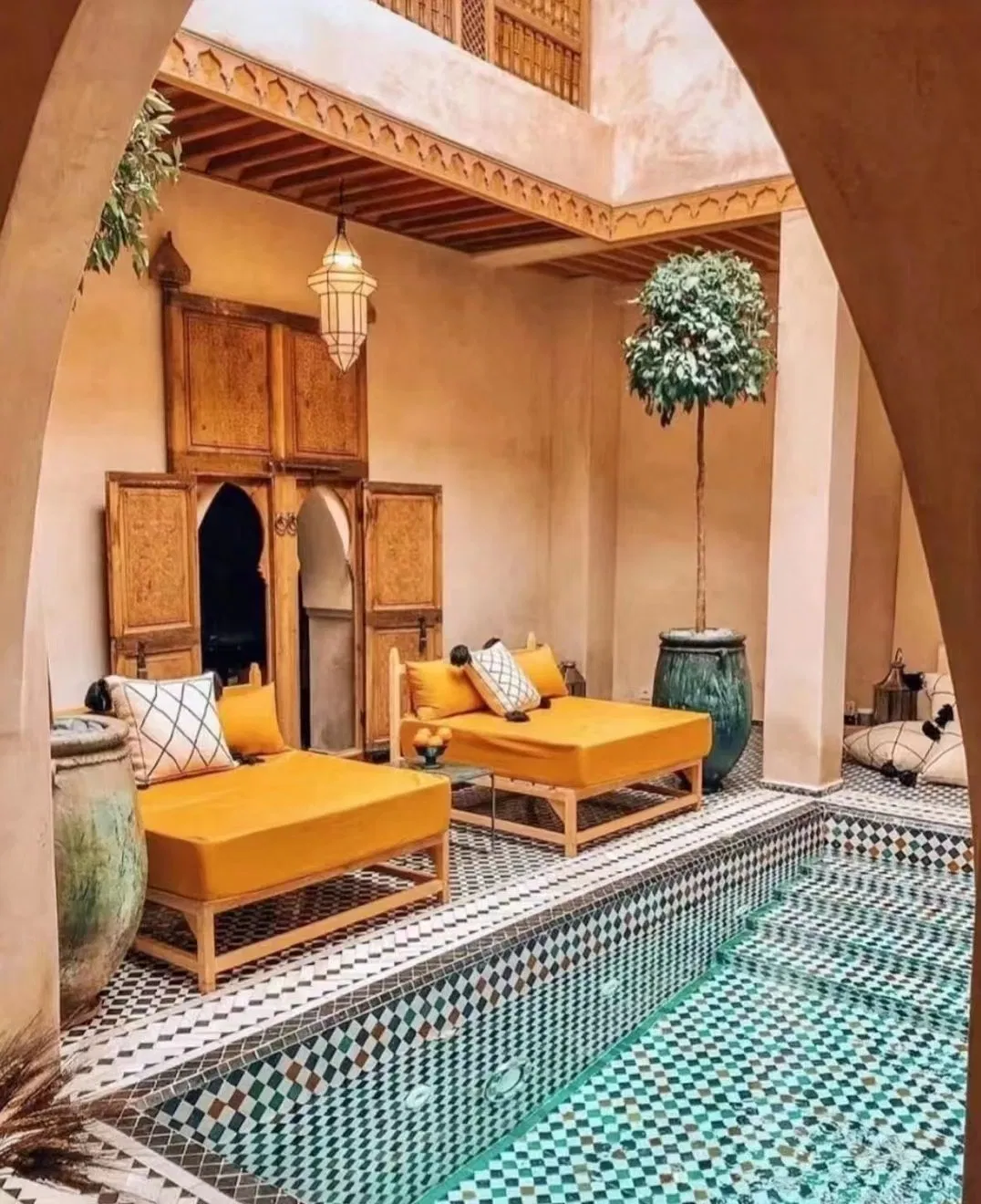 Non-Slip Ceramic and Mosaic Swimming Pool Tiles for Floor Decoration