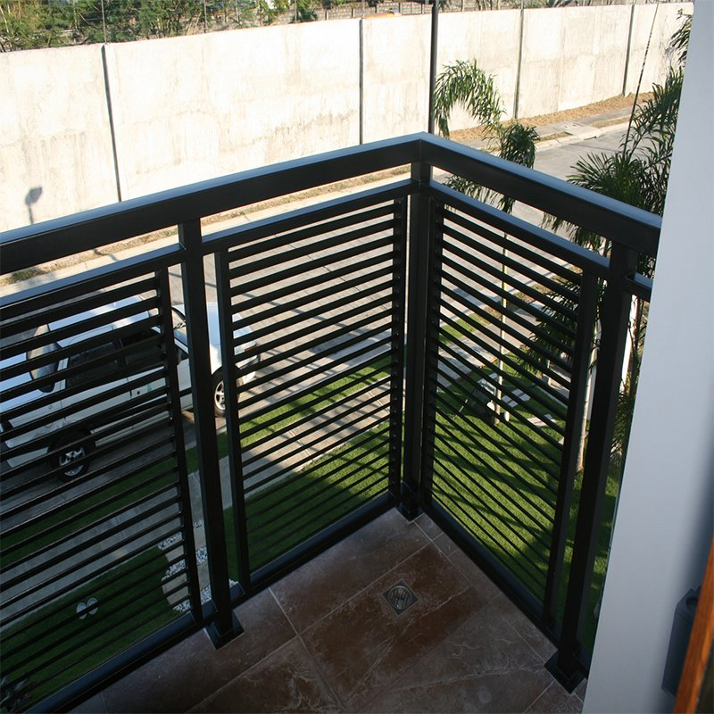 Qualified Guardrail Fabrication Wrought Iron Carbon Steel Welded Powder Coated Balcony Fence Balcony Railing for Residential Steel Building