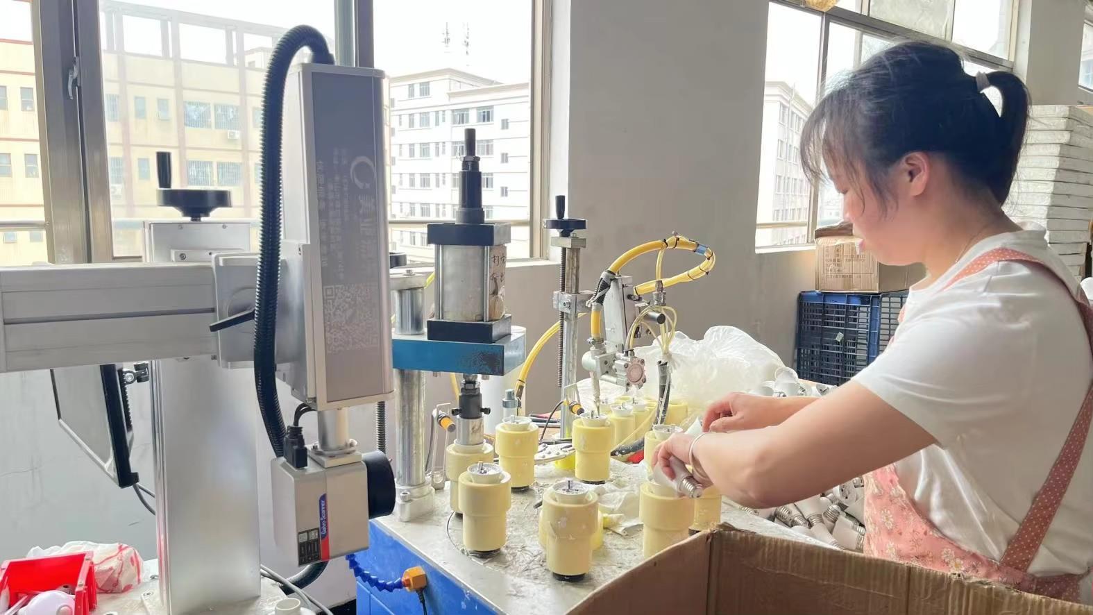 CLC Lighting automatic assembly process for LED lighting products