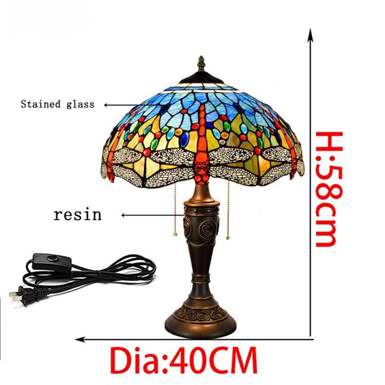 Stained glass table lamp view 3
