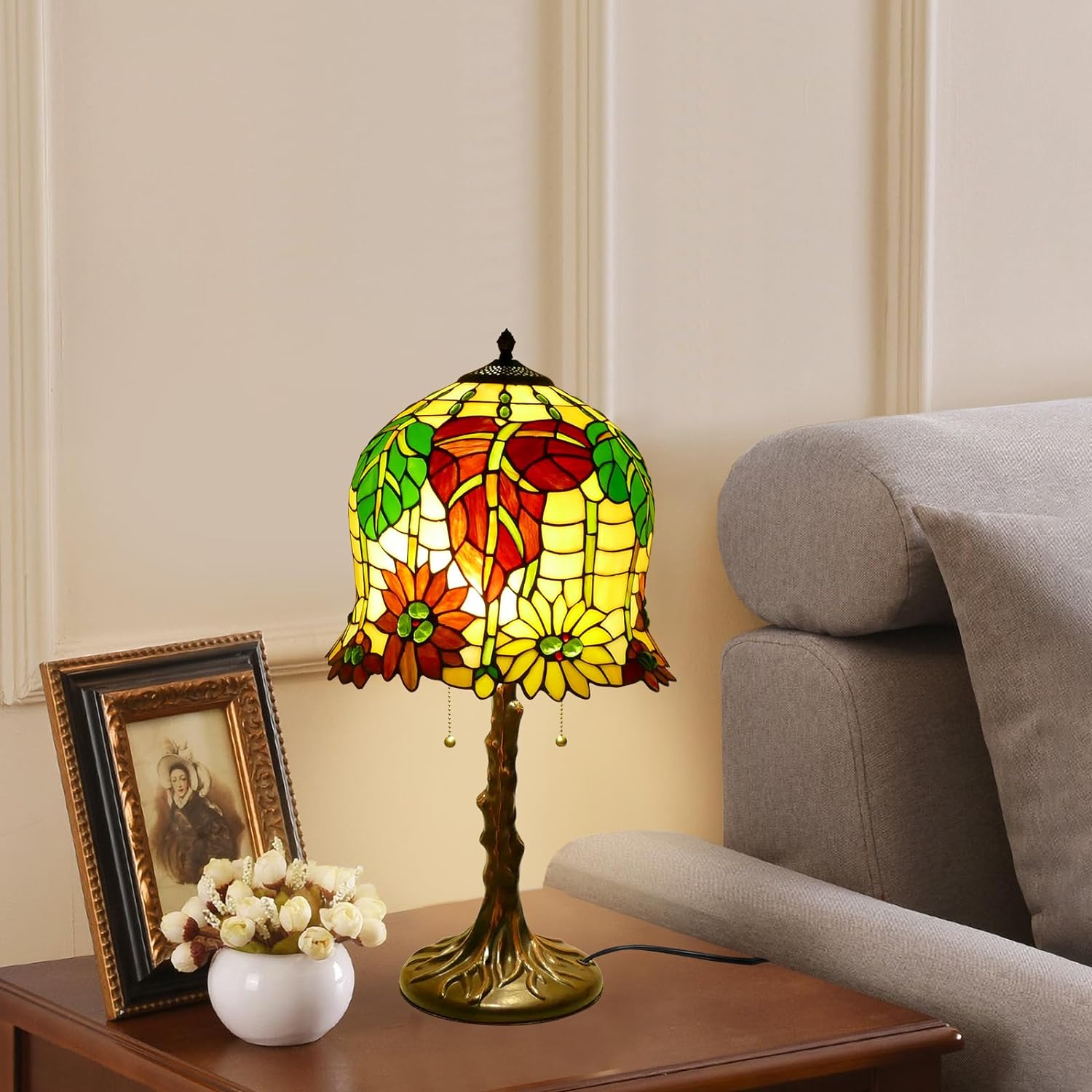 Tiffany Lamp Showcase 10