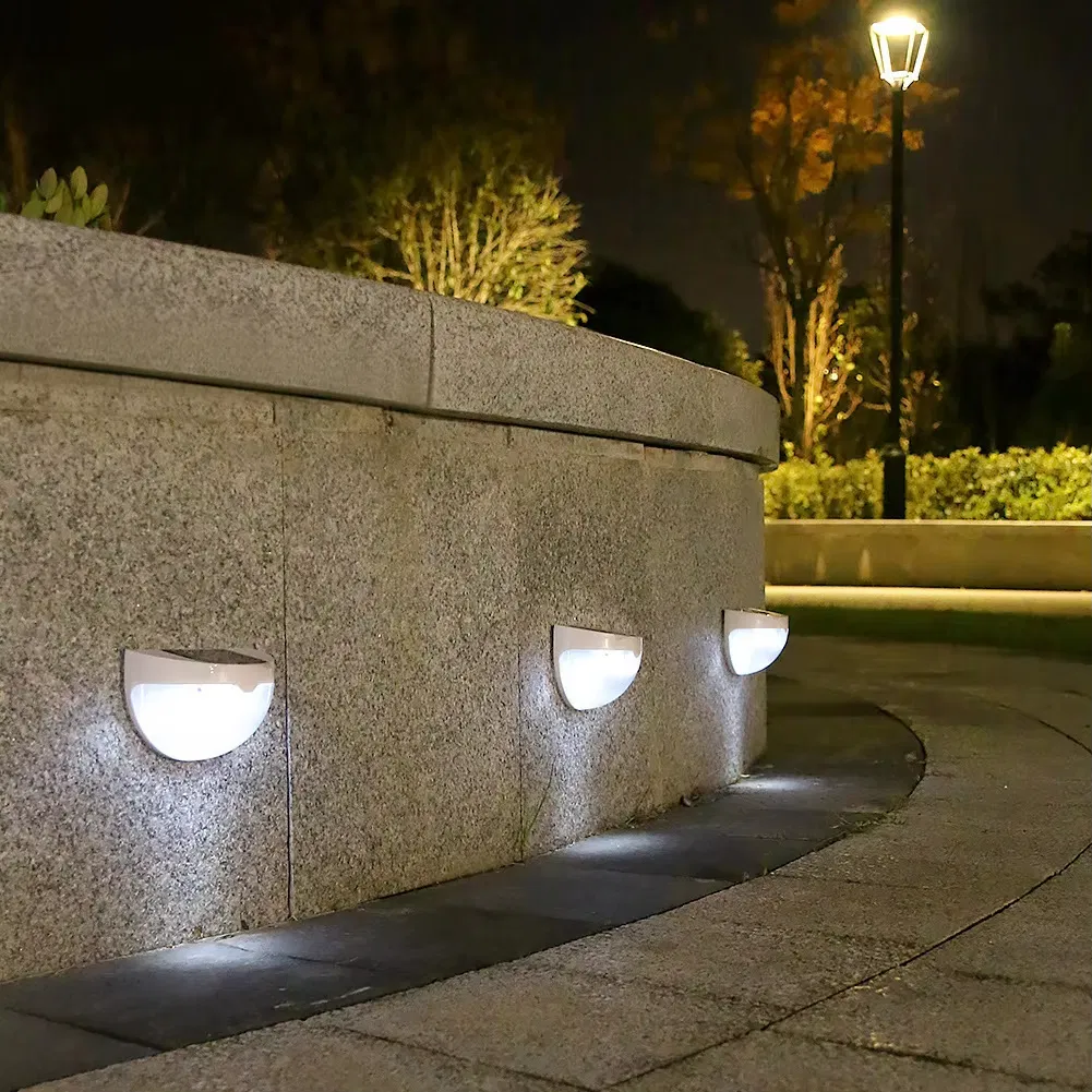 Solar LED Wall Light, Waterproof Outdoor Deck Step Lamp for Garden Fence Yard Decoration