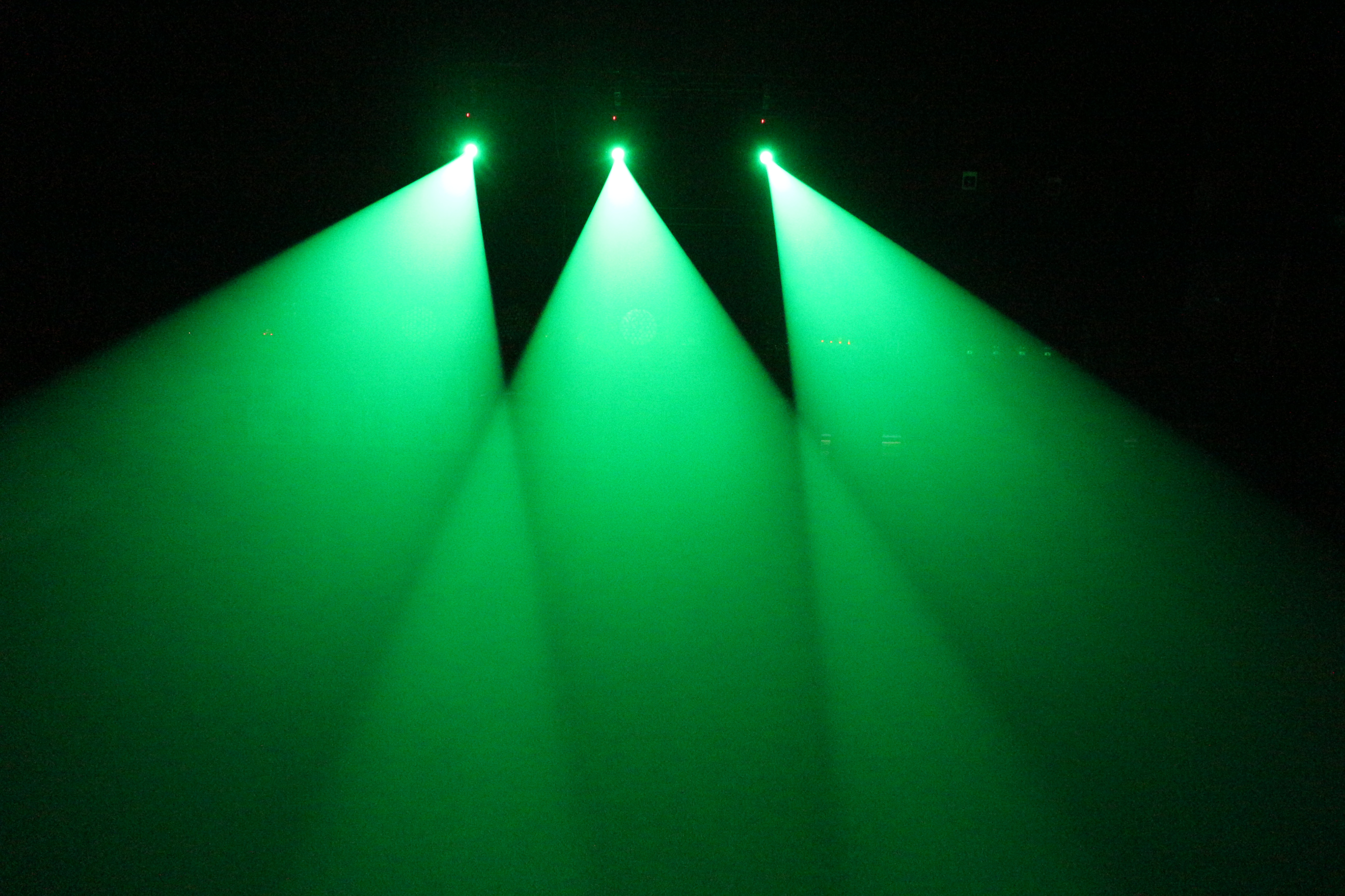 EU Warehouse Duty Free 60W LED Moving Head Spot Light 8 Gobos 8 Colors DMX512 Professional Stage Lighting for DJ Disco Party
