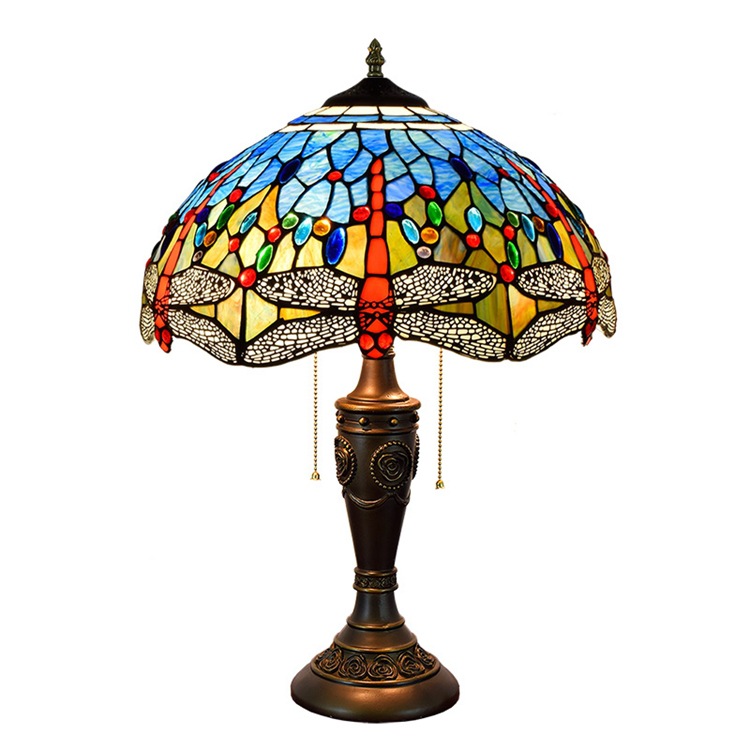 Stained glass table lamp view 5