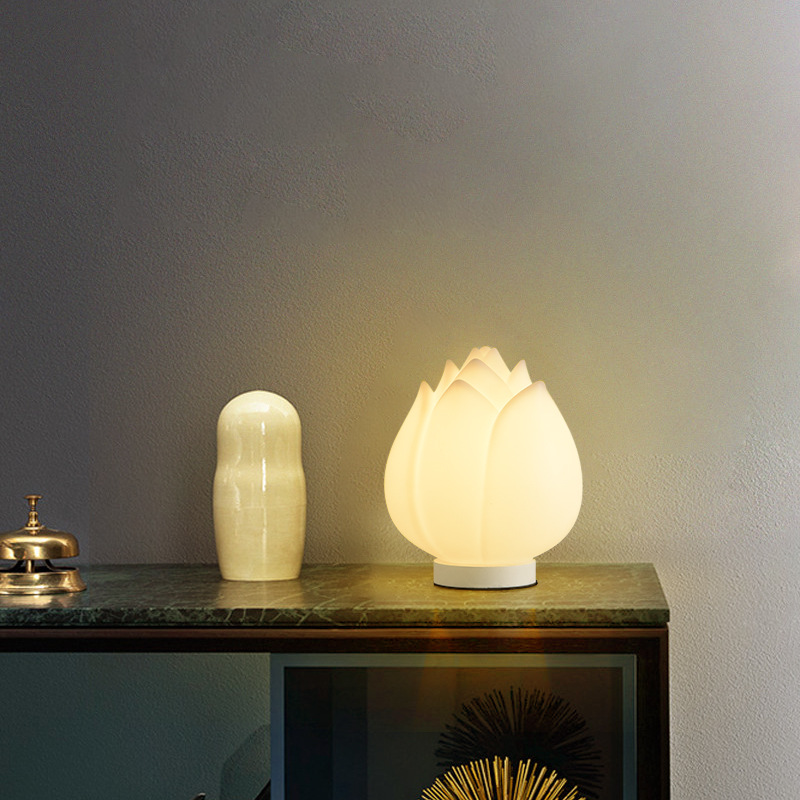 Bedroom Bedside Table Lamp Modern Minimalist Lotus-shaped White Shade Rechargeable Remote Control Eye-protective Night Light
