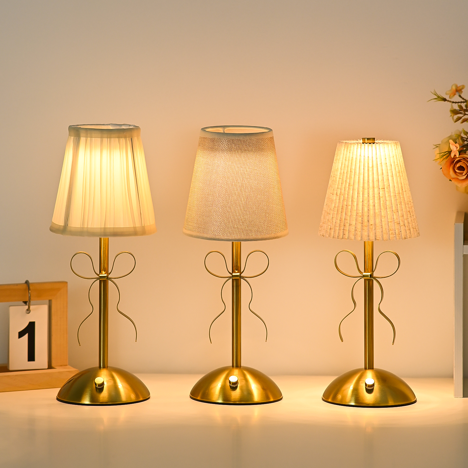 Luxury-lite Bow-shaped Nordic Style Table Lamp Fabric Battery Included Charging Function for Bedroom Living Room Atmosphere