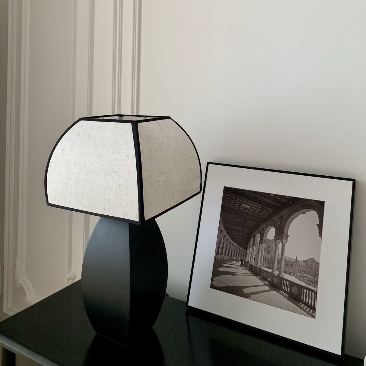 Modern Retro Black Bedside Table Lamp Small Metal Desk Lamps Black Metal Table Lamp Decorative for Hotels
