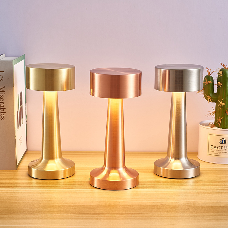 Modern Luxury LED Table Lamp Rechargeable Cordless Touch Desk Light With Metal Shade Home Decor for Restaurant &amp; Living Room
