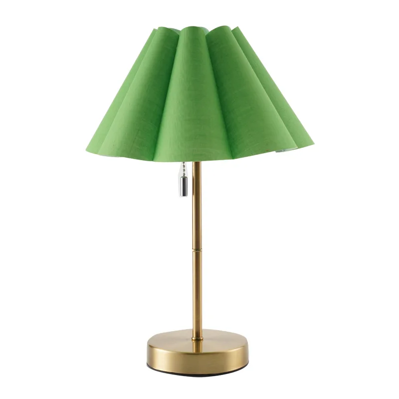 Light Luxury DC Fabric Iron Table Lamp with Battery for Bedroom Hotel Coffee Shop Bar Use