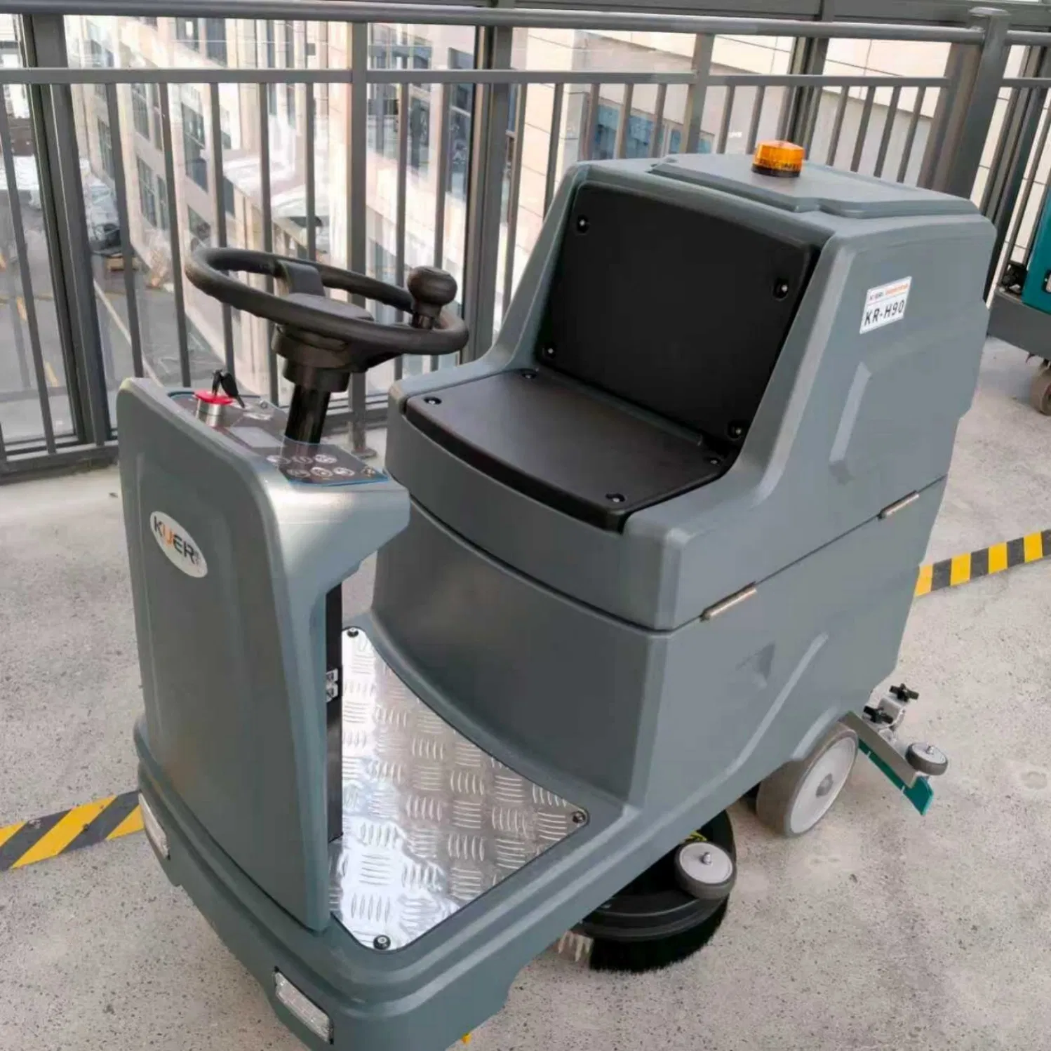 H90 Heavy-Duty Floor Cleaner Features Sprinkler Dust Suppression, Supportive Seat, and Powerful Vacuum System