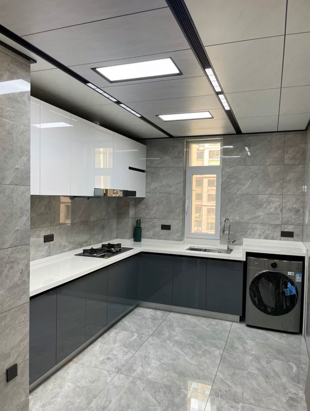 Custom Zero-Waste Space Solid Wood Kitchen Cabinets